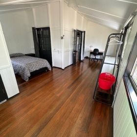HOUSE 3